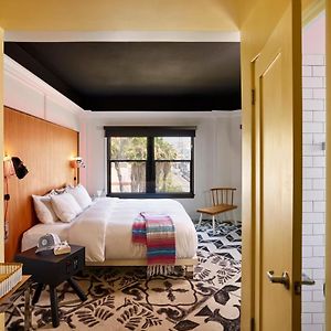 Medium King Room